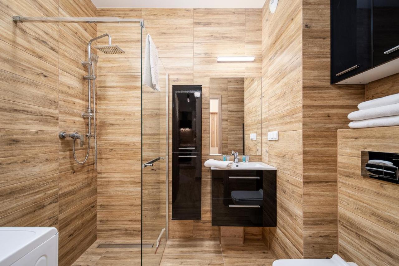Warsaw Apartments White Bagian luar foto