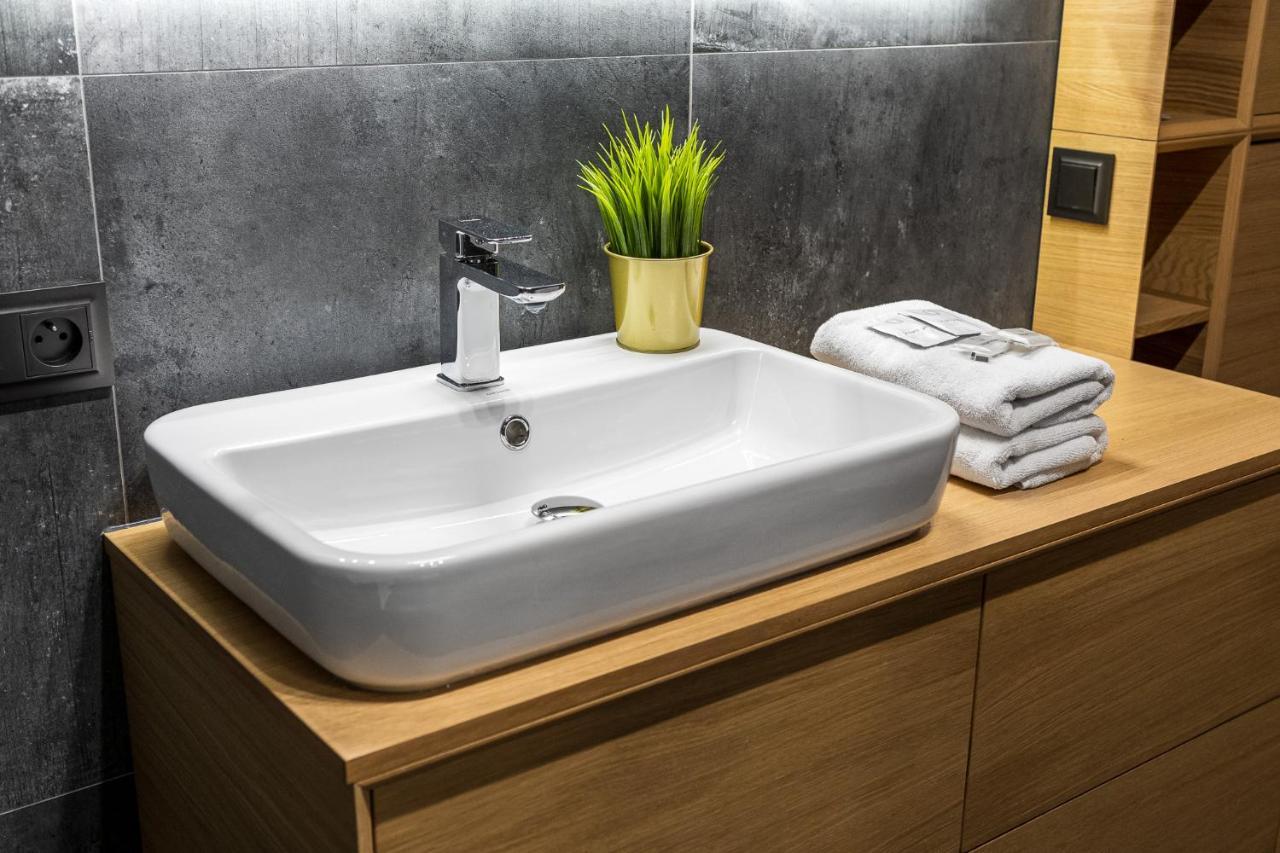 Warsaw Apartments White Bagian luar foto